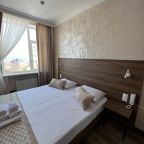 Двухместный (Двухместный стандарт с балконом), Гостиница Эдем Махачкала