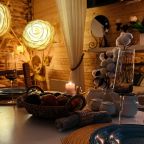 Двухместный (Дом на двоих «Мэрлин»), Гостевой двор Лопановичъ Park