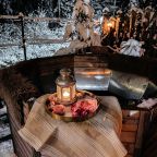 Двухместный (Дом на двоих «Мэрлин»), Гостевой двор Лопановичъ Park