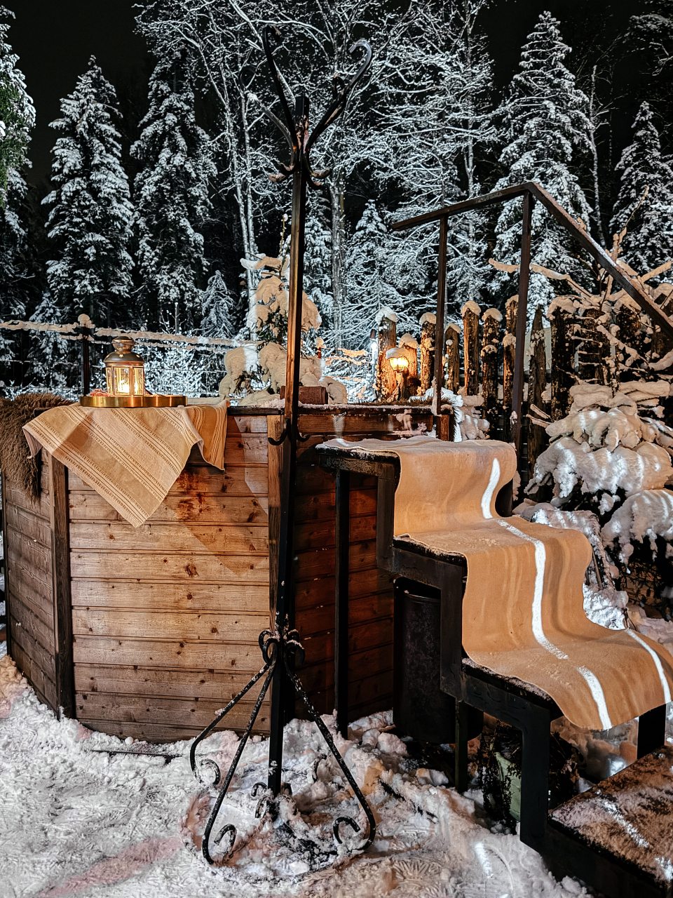 Двухместный (Дом на двоих «Мэрлин»), Гостевой двор Лопановичъ Park