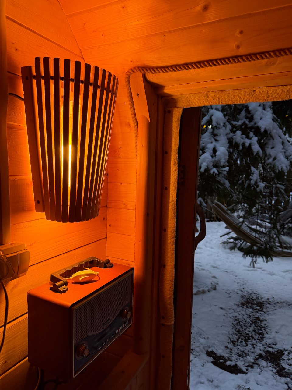 Коттедж (Уютный дом «Тристан»), Гостевой двор Лопановичъ Park