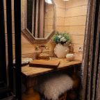 Коттедж (Уютный дом «Тристан»), Гостевой двор Лопановичъ Park