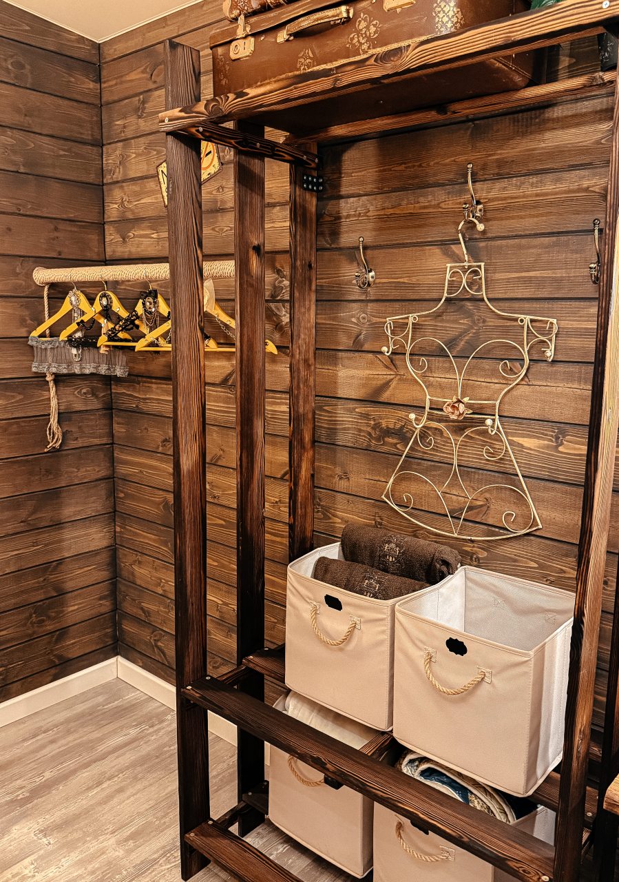 Коттедж (Уютный дом «Тристан»), Гостевой двор Лопановичъ Park