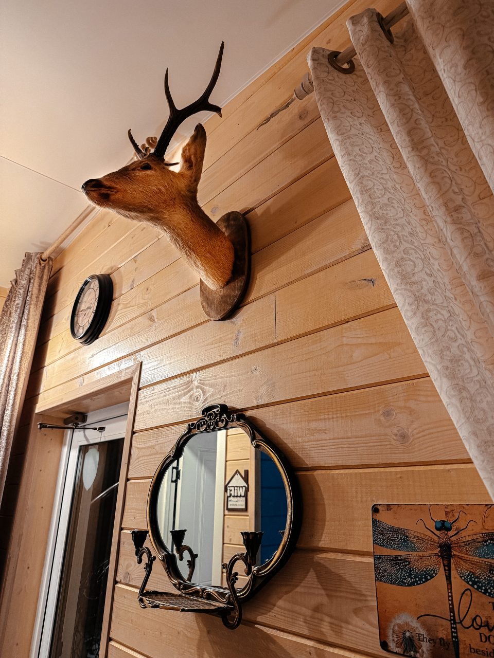 Коттедж (Уютный дом «Тристан»), Гостевой двор Лопановичъ Park