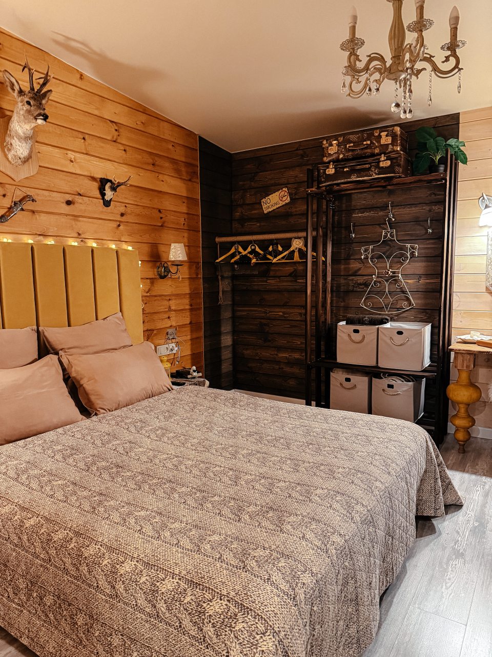 Коттедж (Уютный дом «Тристан»), Гостевой двор Лопановичъ Park