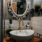 Коттедж (Уютный дом «Тристан»), Гостевой двор Лопановичъ Park