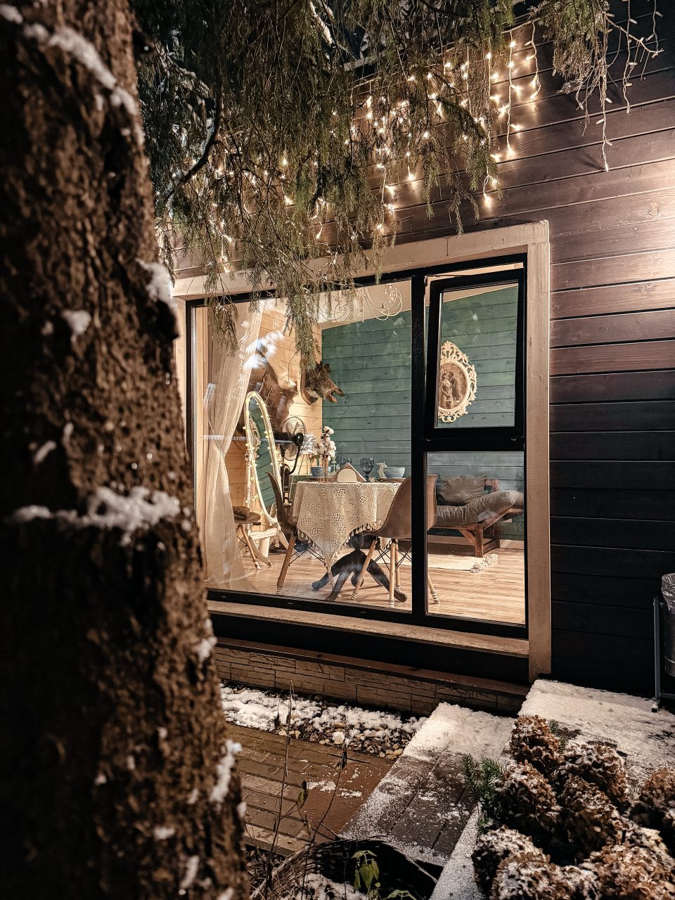 Коттедж (Уютный дом «Тристан»), Гостевой двор Лопановичъ Park