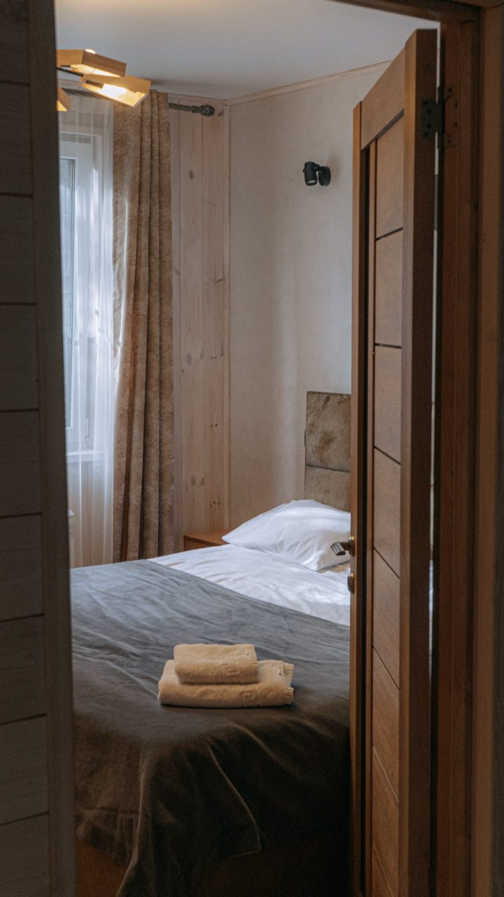 Коттедж (Двухэтажный с сдвумя спальнями), Гостиничный комплекс Экосфера