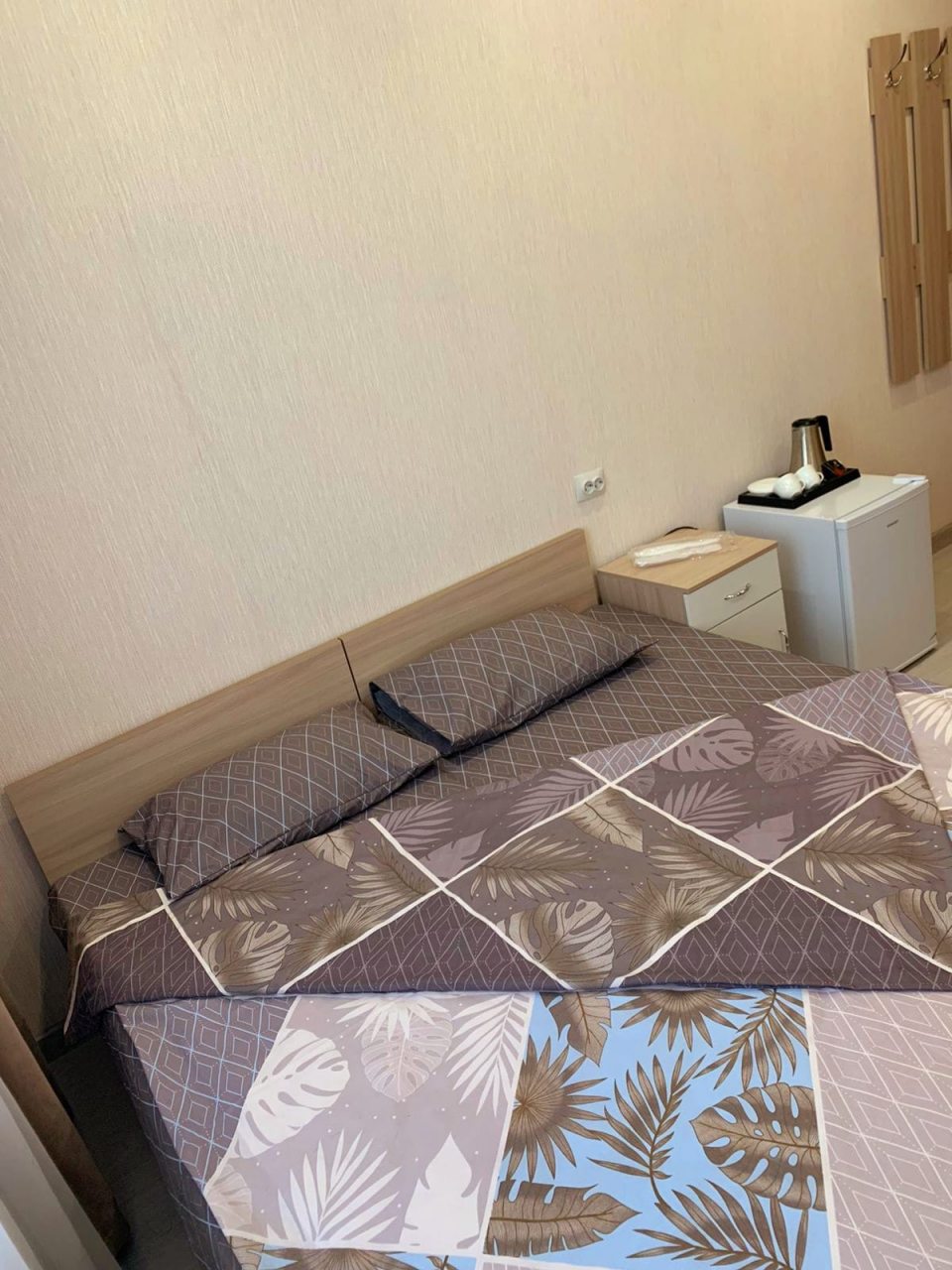 Двухместный (Улучшенный стандартный с двуспальной кроватью) гостиницы Астория, Благовещенск (Амурская область)