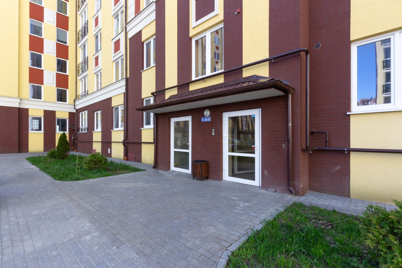 Парковка, Апартаменты С видом на озеро