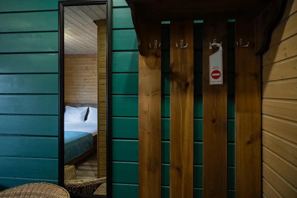 уютный 2-х местный номер главного корпуса с удобствами