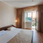 Пятиместный (Комфорт двухкомнатный с видом на море), Гостевой дом Райская Гавань