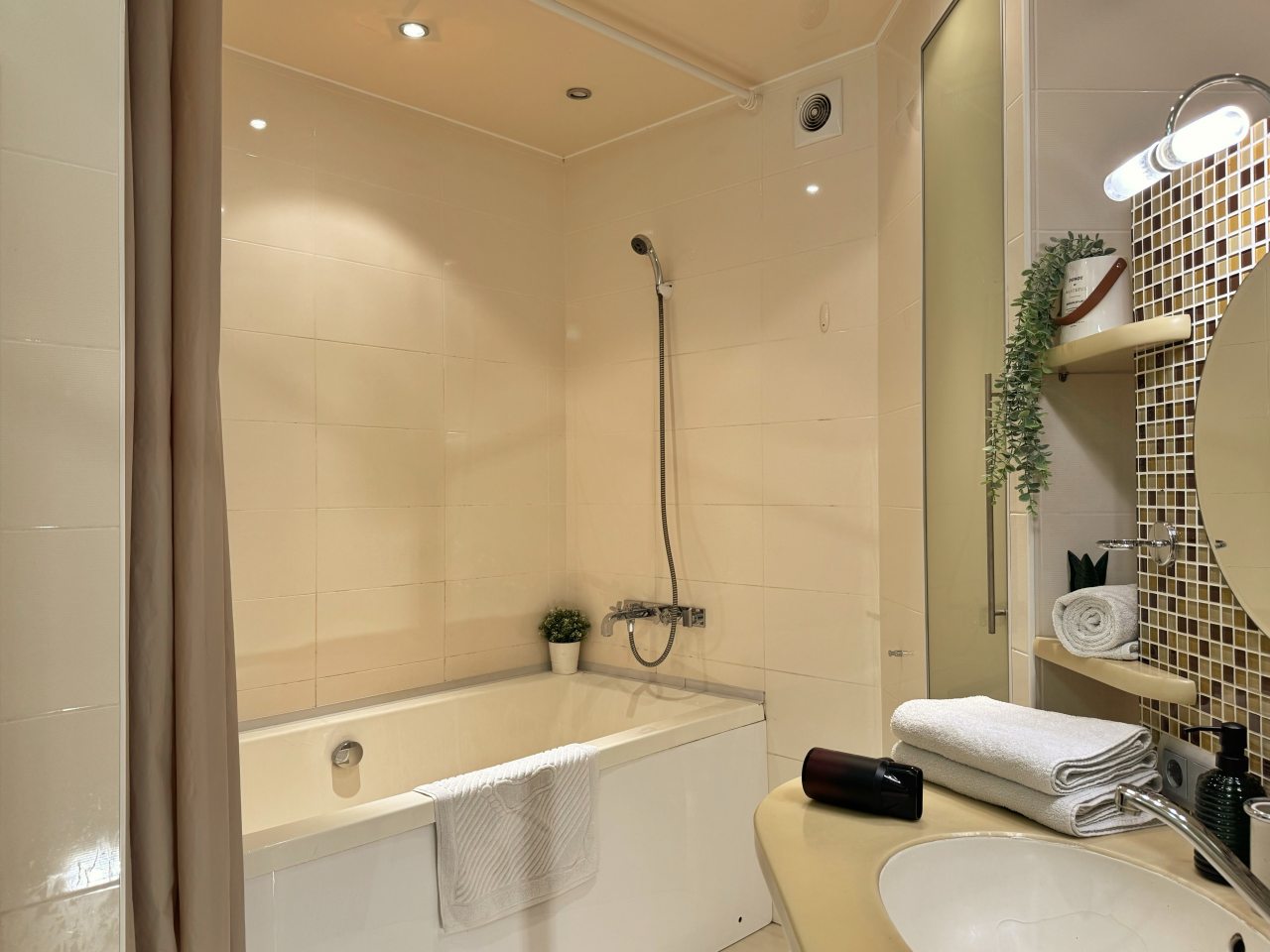 Апартаменты (на Рыбинской 24), Апартаменты Apart-Comfort Tokyo