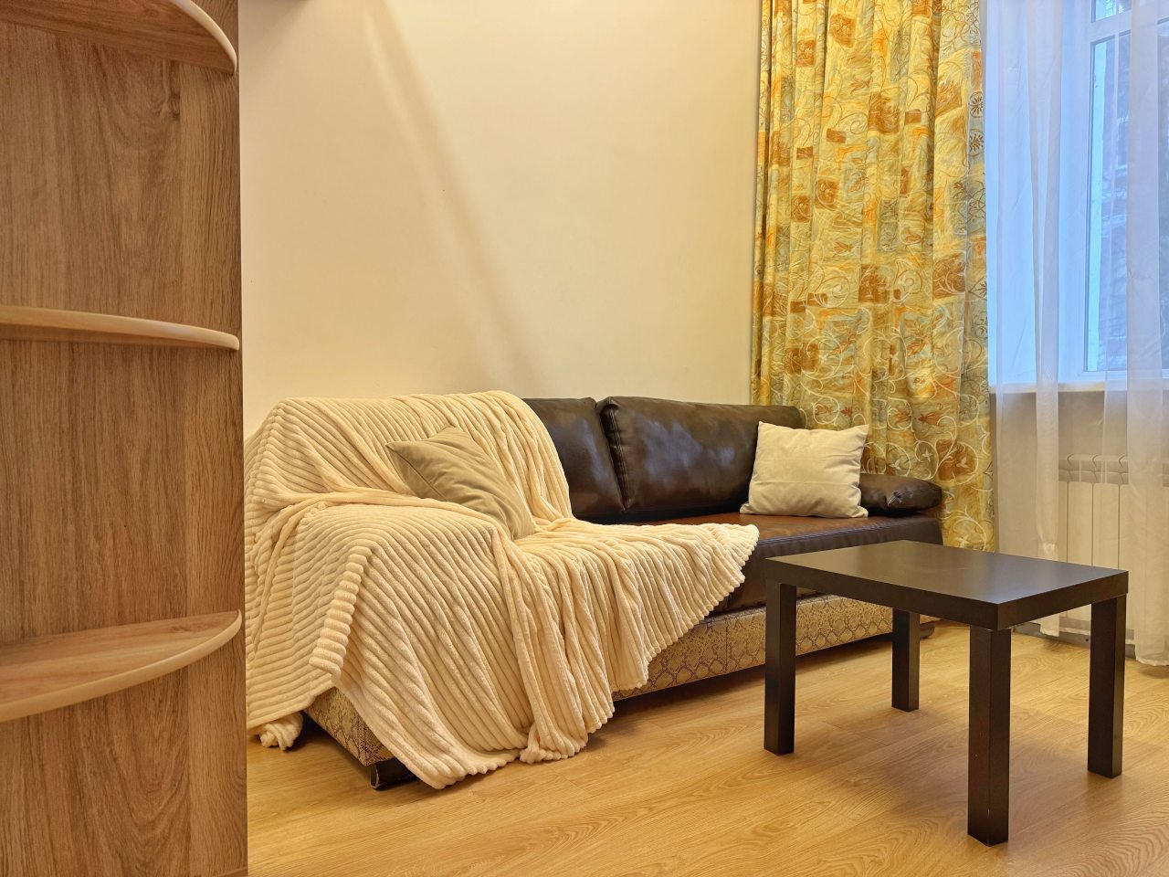 Апартаменты (Apart-Comfort Максимова 5), Апартаменты Apart-Comfort Максимова 5