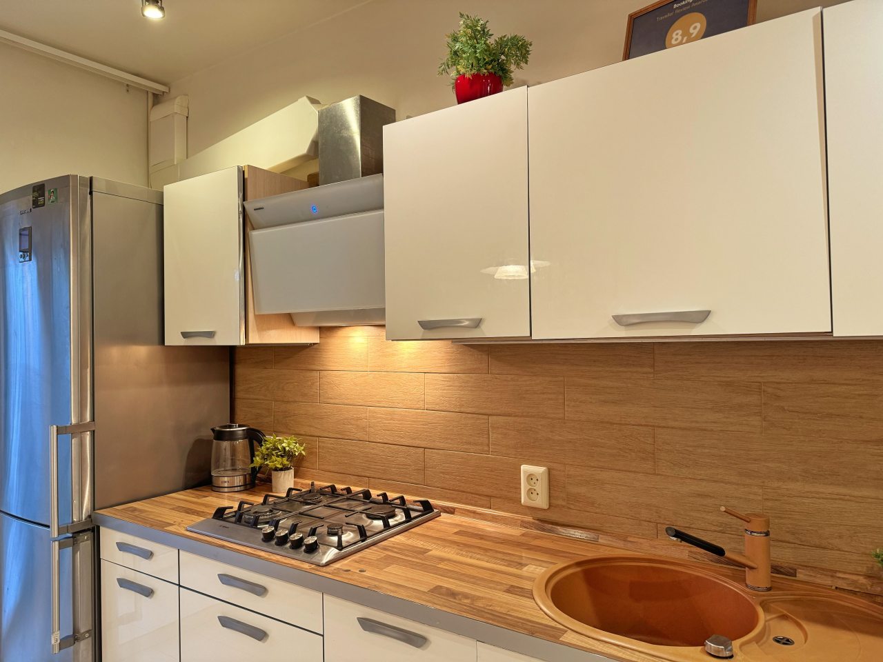 Апартаменты (Apart-Comfort Максимова 5), Апартаменты Apart-Comfort Максимова 5