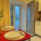 Апартаменты (Apart-Comfort Максимова 5), Апартаменты Apart-Comfort Максимова 5