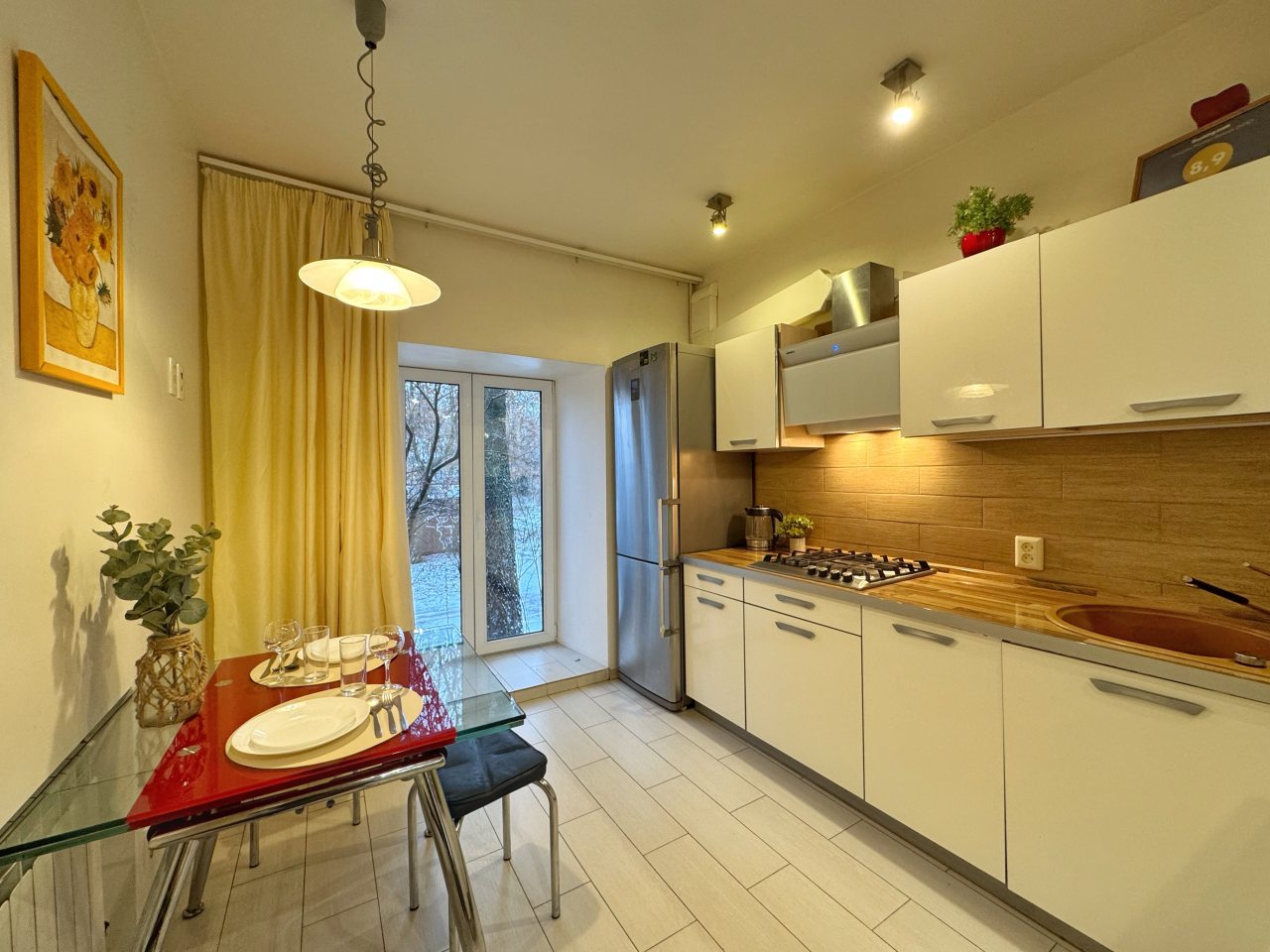 Апартаменты (Apart-Comfort Максимова 5), Апартаменты Apart-Comfort Максимова 5