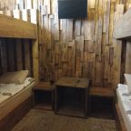 Двухместный (С 2 двухъярусными кроватями и общим с/у), Гостиница Мандарин