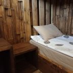 Двухместный (С 2 двухъярусными кроватями и общим с/у), Гостиница Мандарин