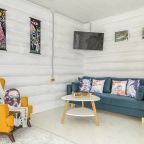 Коттедж (Дом "Токио"), Гостевой комплекс Кикино на Веле