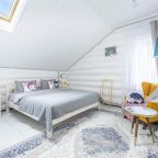 Коттедж (Дом "Токио"), Гостевой комплекс Кикино на Веле