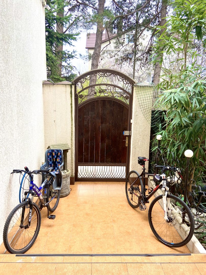 Велоспорт, Гостевой дом Sandal House