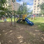 Детская площадка, Апартаменты В центре на Карла Маркса