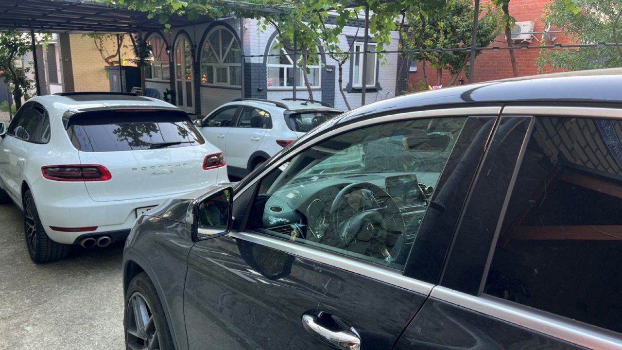 Дом (Коралл в центре Геленджика у моря), Гостевой дом Rafaela