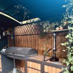 Дом (Сапфир в центре Геленджика у моря), Гостевой дом Rafaela