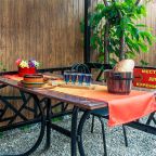 Своя ухоженная территория, Гостевой дом Rafaela