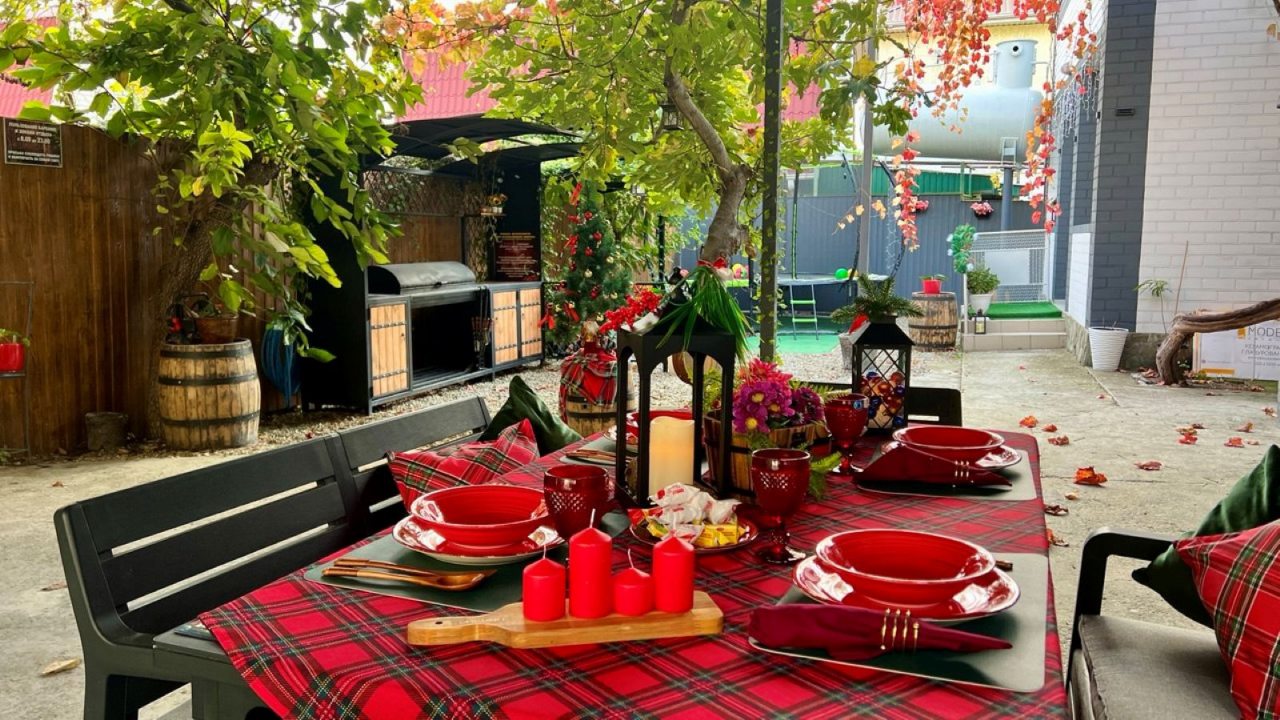 Дом (Коралл в центре Геленджика у моря), Гостевой дом Rafaela