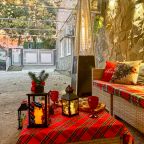 Дом (Коралл в центре Геленджика у моря), Коттедж Rafaela