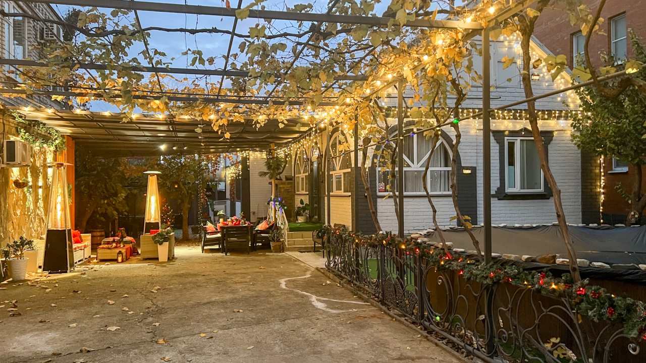 Апартаменты (Жемчуг в центре Геленджика), Коттедж Rafaela