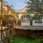 Апартаменты (Изумруд у моря в Геленджике), Коттедж Rafaela