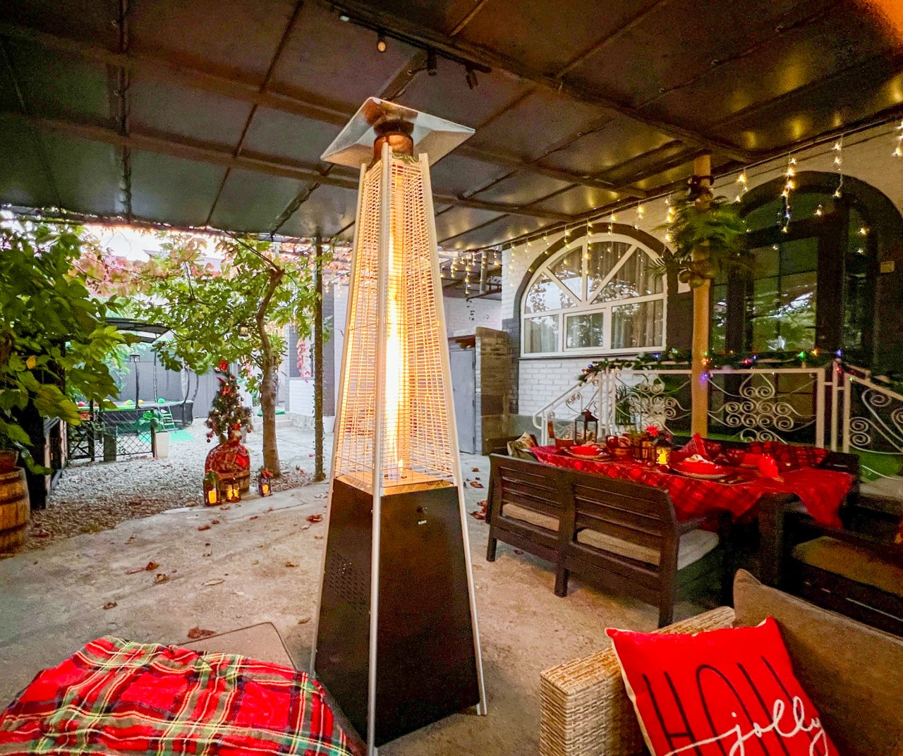 Апартаменты (Изумруд у моря в Геленджике), Коттедж Rafaela