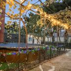 Вид на сад, Коттедж Rafaela