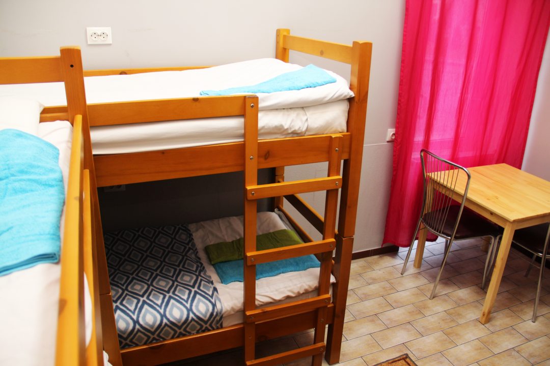 Шестиместный (Кровать в общем 4-местном номере для женщин) хостела City Hostel, Брест