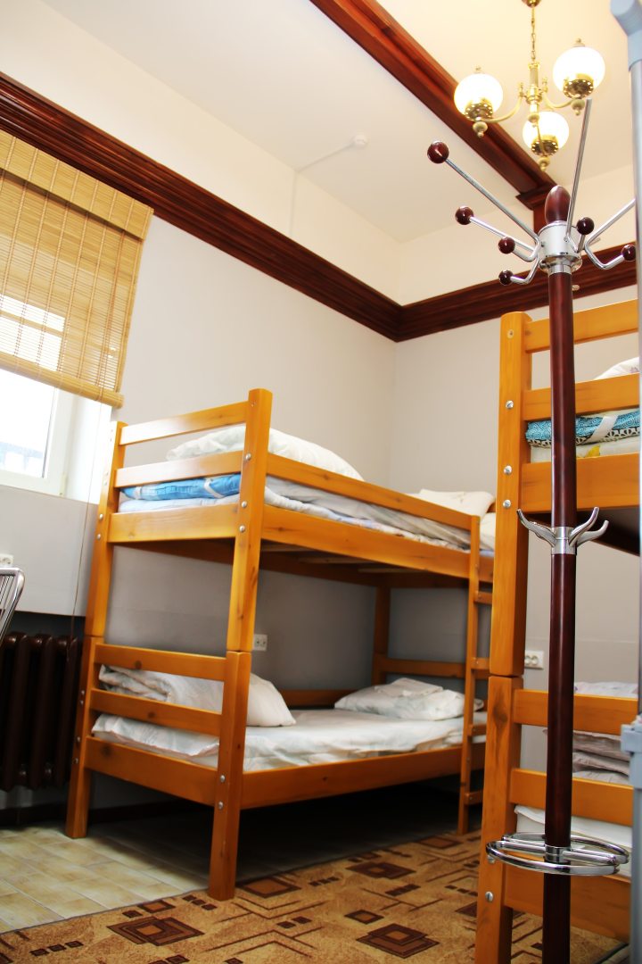 Трёхместный и более (Кровать в общем 4-местном номере для мужчин и женщин) хостела City Hostel, Брест