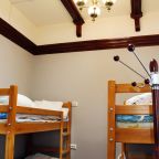 Трёхместный и более (Кровать в общем 4-местном номере для мужчин и женщин), Хостел City Hostel