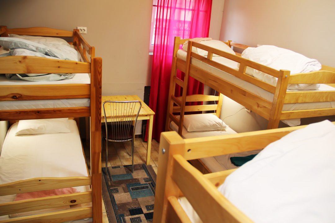 Шестиместный (Кровать в общем 6-местном номере для мужчин и женщин) хостела City Hostel, Брест