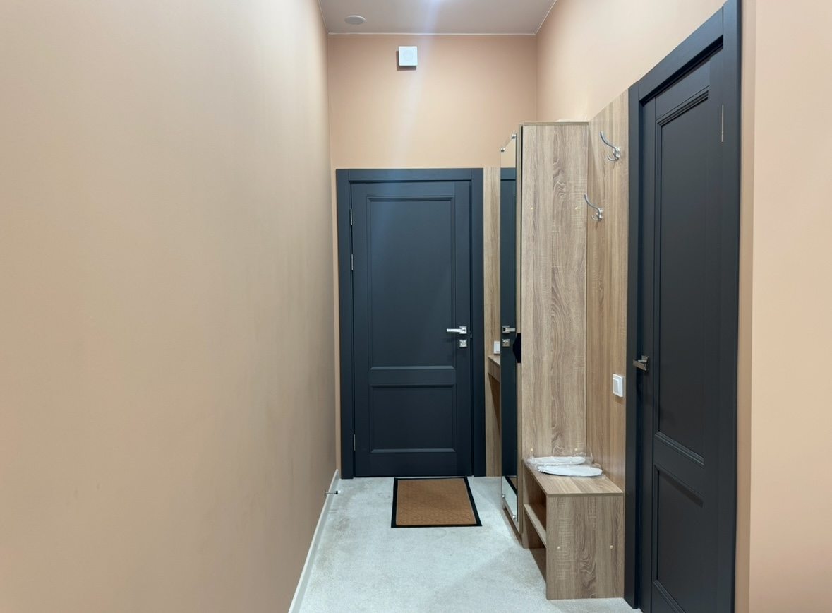 De Luxe (Делюкс), Гостиница Олимпиада