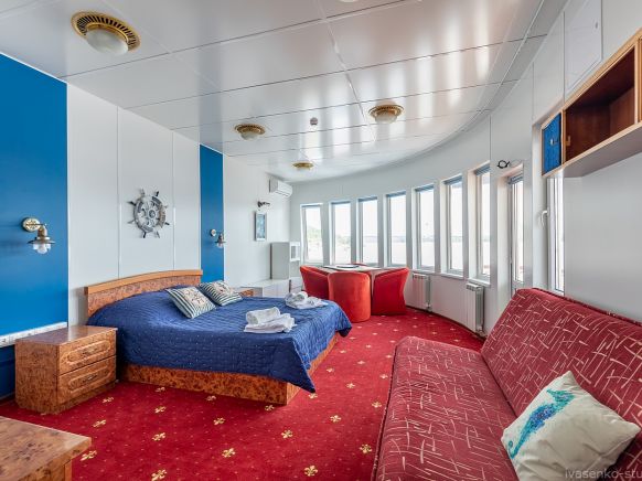 Фотография номера базы отдыха Плавучий рыболовный комплекс Васильсурская слобода