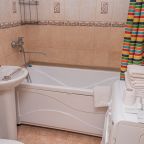 Трехместный (Комфорт в тихом районе), Апартаменты Калина с видом на Сады