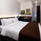 Современный номер в стиле ЛОФТ с новым дизайном в отеле