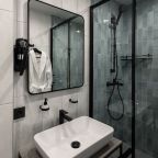 De Luxe (Делюкс эксклюзив), Отель Покровка25