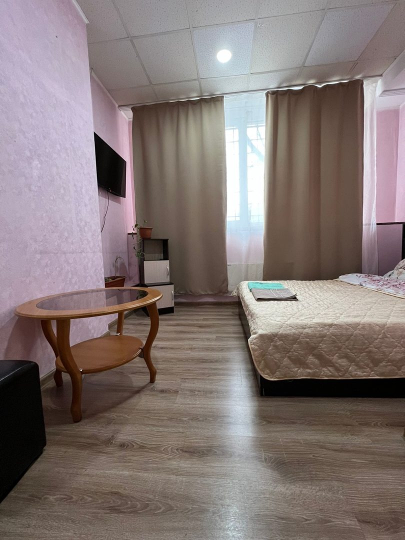Двухместный (Двухместный номер с двухспальной кроватью и собственным санузлом) хостела Жулебино, Москва