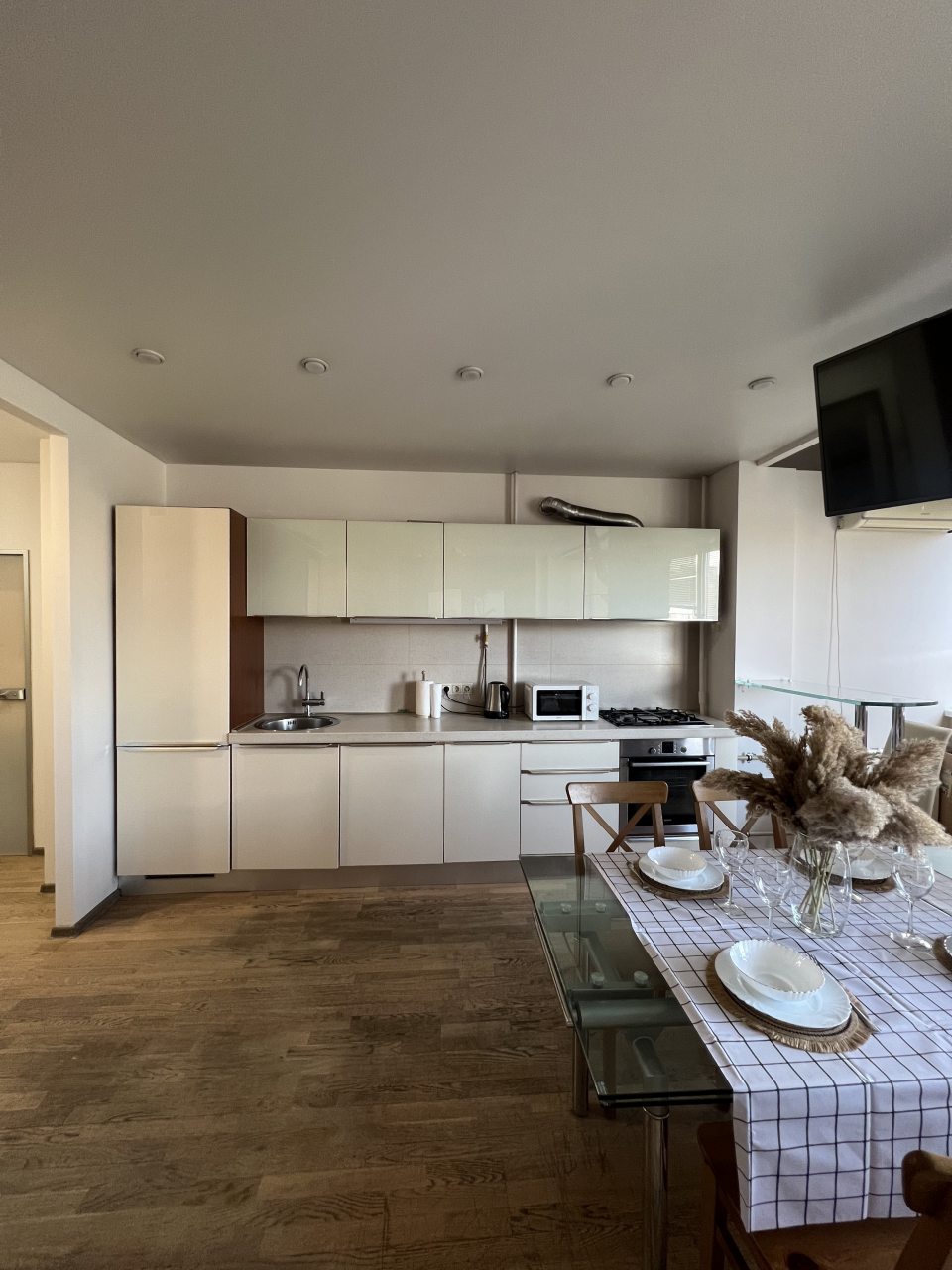 Апартаменты (Квартира-студия 48м² комфорт класса с евроремонтом (9 этаж)), Апартаменты UraganAPART на Новокузнецкой