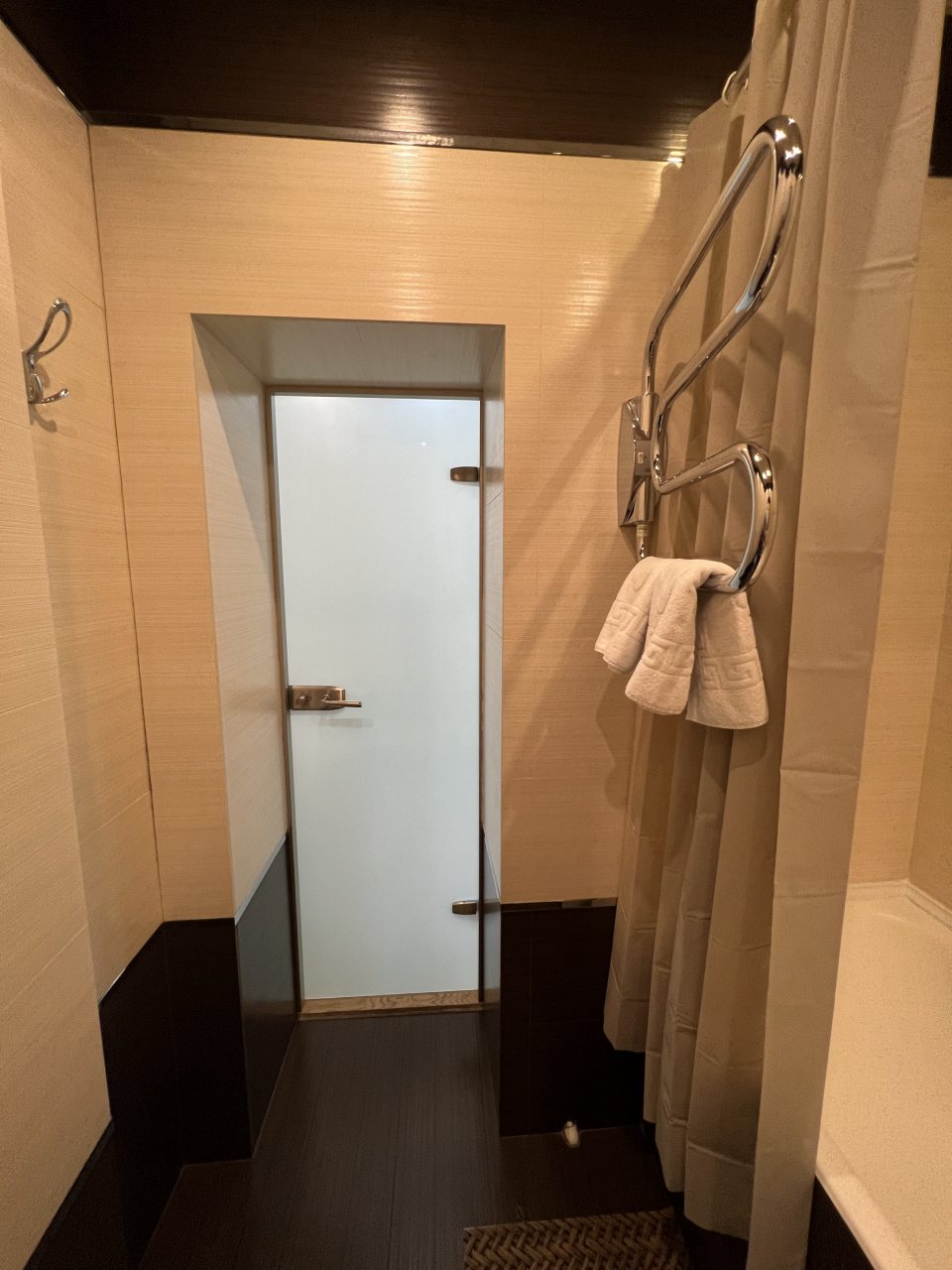 Апартаменты (Квартира-студия 48м² комфорт класса с евроремонтом (9 этаж)), Апартаменты UraganAPART на Новокузнецкой