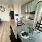 Апартаменты (Квартира-студия 45м² комфорт класса с евроремонтом (6 этаж)), Апартаменты UraganAPART на Новокузнецкой