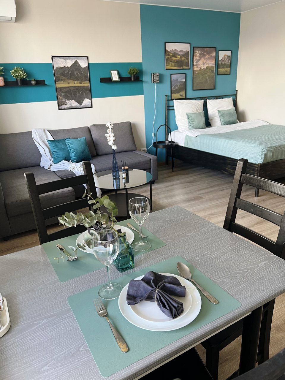 Апартаменты (Квартира-студия 45м² комфорт класса с евроремонтом (6 этаж)), Апартаменты UraganAPART на Новокузнецкой